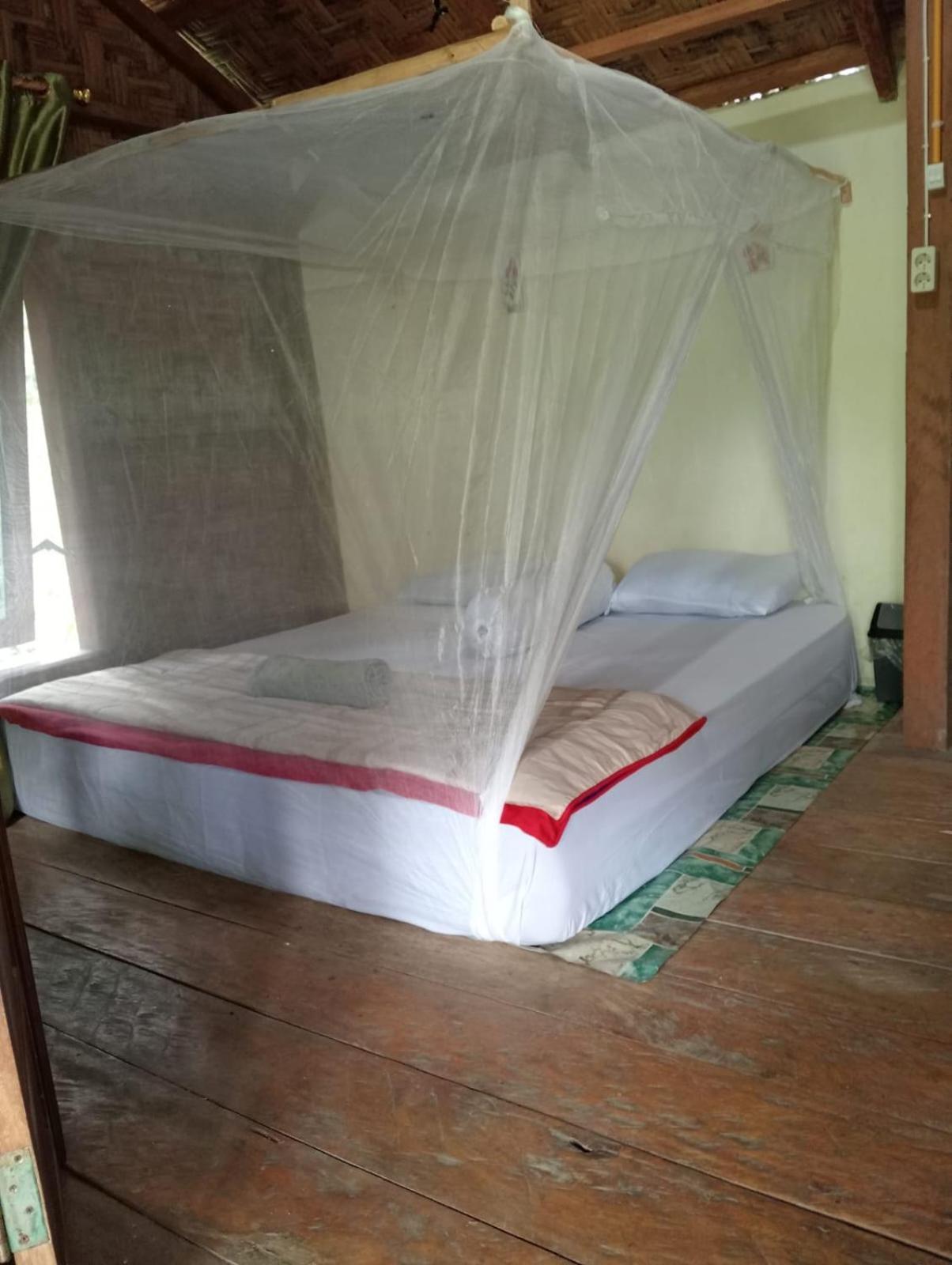 Landak River Guest House Only Trekking With Us Bukit Lawang Exterior photo